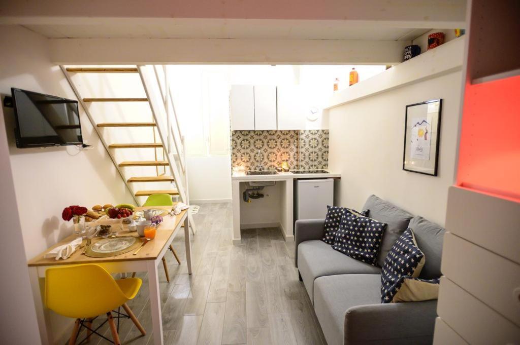 Central Guest House Napoli Eksteriør billede