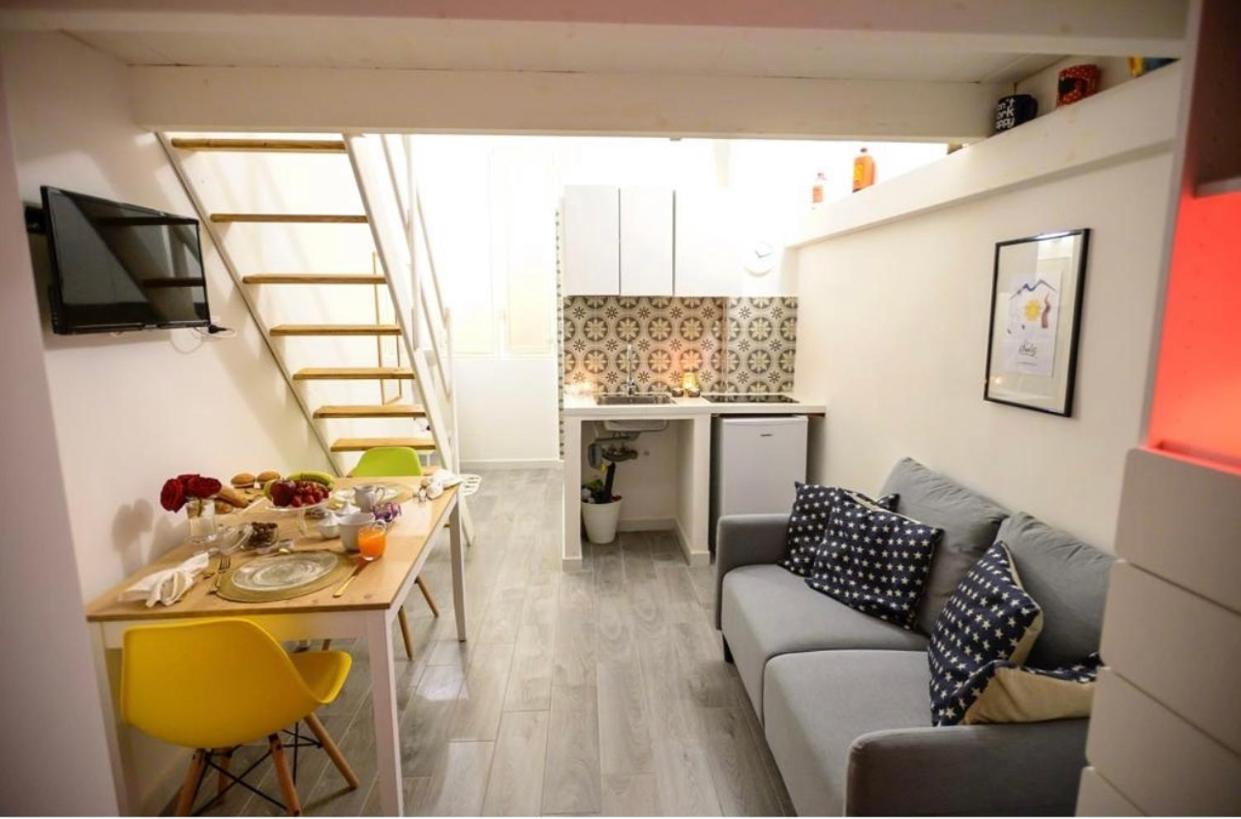 Central Guest House Napoli Eksteriør billede